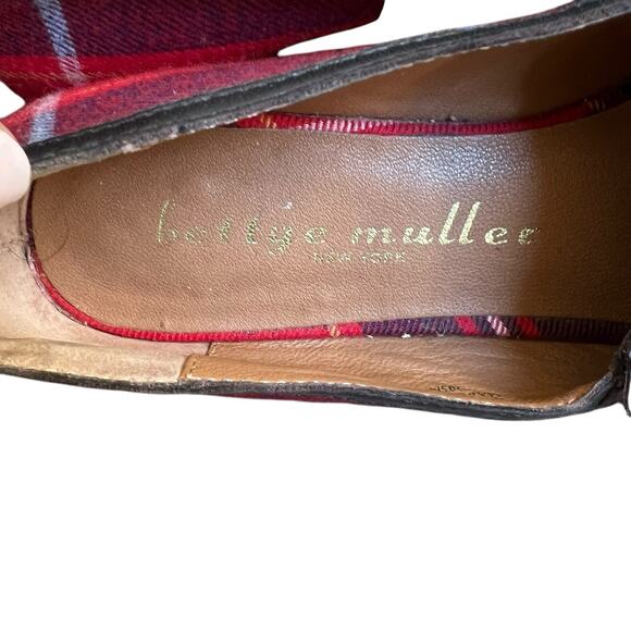 Bettye Muller Women's Red Tartan Plaid Loafers Flats Size 6 - Picture 10 of 13
